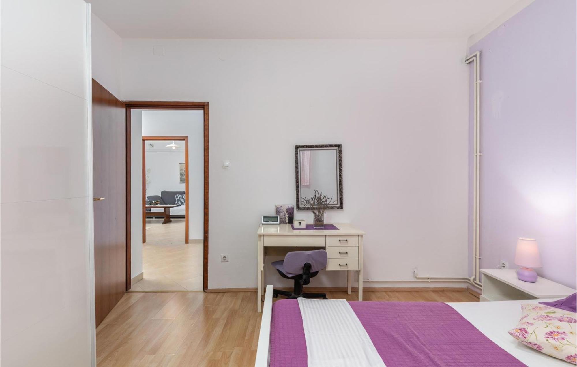 2 Bedroom Gorgeous Apartment In 코스트레나 외부 사진